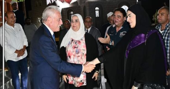 محافظ جنوب سيناء ووزيرة التضامن يتفقدان اكتمال أعمال القرية التراثية بشرم الشيخ