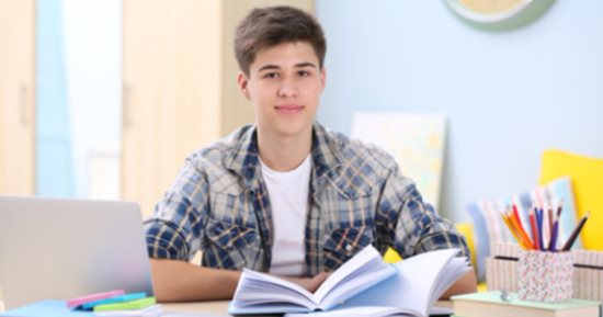 عندك طالب فى الثانوية العامة؟.. نصائح تساعدهم خلال فترة الامتحانات 