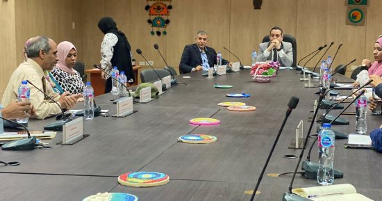 جامعة أسوان تناقش مقترح تقديم منح دراسية لطلاب السودان النازحين