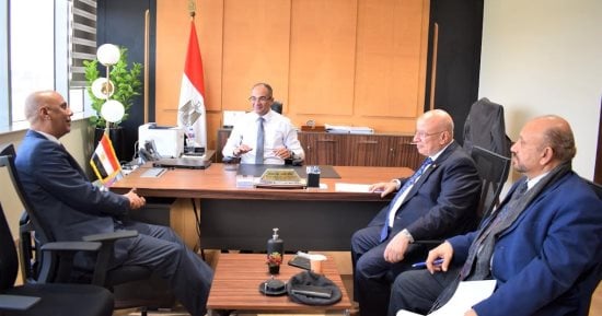 نائب وزير الإسكان يناقش مع شركات مصرية وسعودية التعاون بخدمات مياه الشرب والصرف