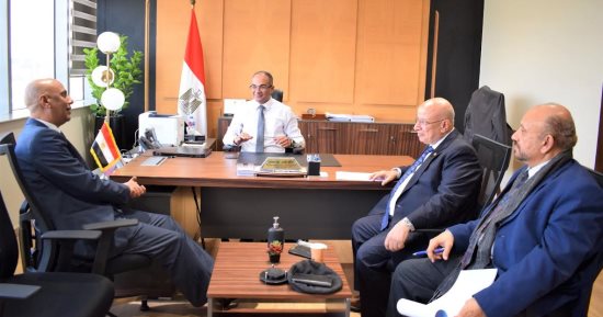 الإسكان فى يوم.. إعفاء أصحاب الوحدات السكنية والأراضى والوحدات الإدارية والتجارية من غرامات التأخير لمدة 3 شهور.. نائب الوزير يلتقى شركات سعودية ومصرية لمناقشة أوجه التعاون.. وجولات لمتابعة سير المشروعات