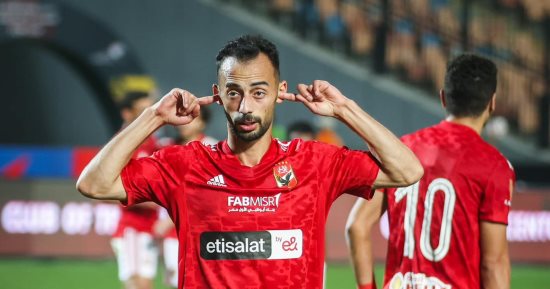 أحمد عبد القادر يضيف الهدف الثانى للأهلى فى البنك بالدورى بالدقيقة 31