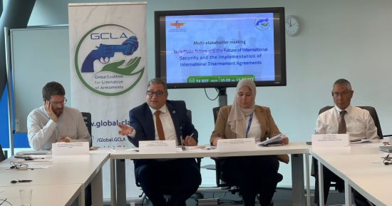 توصيات حقوقية بإصدار تقارير دورية لرصد حالات نقل الأسلحة بدول النزاع