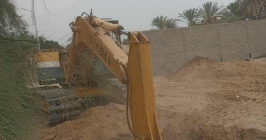 حياة كريمة الأقصر تسابق الزمن لانهاء مشروع الصرف بمحطة توماس بإسنا.. صور