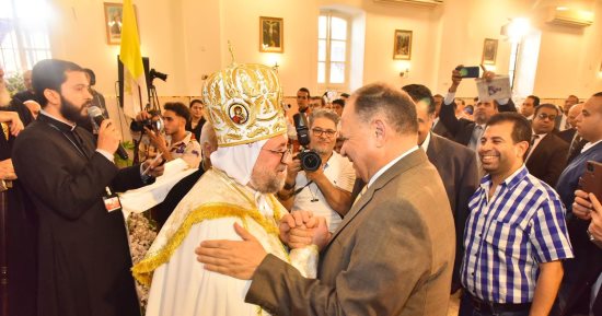 محافظ أسيوط يشهد حفل تجليس الأنبا مرقس وليم مطرانا على كرسى إيبارشية القوصية