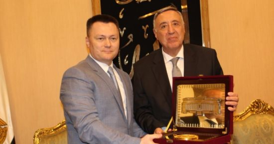 رئيس المحكمة الدستورية يلتقى النائب العام الروسى ويتبادلان وجهات النظر فى المبادئ الدستورية