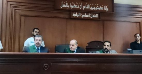المؤبد لصنايعى ملابس لحيازته 10 قطع حشيش داخل علبة سجائر بالإسكندرية