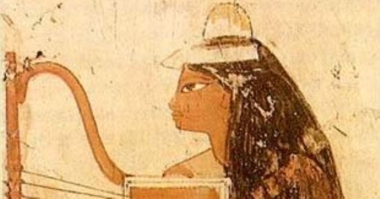 السمسمية.. تاريخ الآلة وعلاقتها بالحرب ضد المحتل