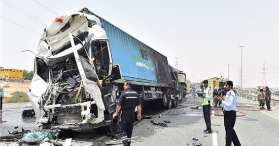 مصرع 2 وإصابة 4 أخرين جراء حادث تصادم فى الهند