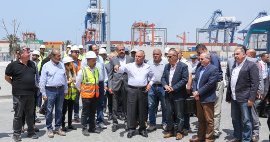 وزير النقل يتابع تجهيزات افتتاح محطة تحيا مصر متعددة الأغراض بميناء الإسكندرية