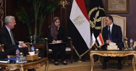 وزير الداخلية يستقبل المفوض السامى لشئون اللاجئين بالأمم المتحدة