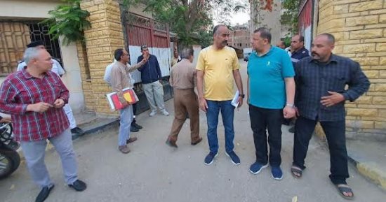 مدير تعليم المنوفية يتابع توزيع أوراق الأسئلة على لجان امتحانات الدبلومات الفنية