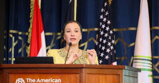 وزيرة البيئة: نعانى من آثار الاحترار حتى مع الحفاظ على درجة حرارة الأرض 1.5 درجة مئوية