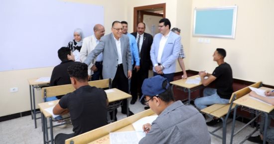 محافظ الشرقية يتفقد لجان امتحانات الدبلومات الفنية لمتابعة انتظامها