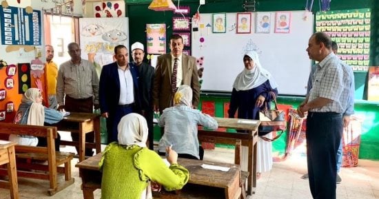 وكيل أزهر الإسكندرية يتفقد كنترول تصحيح امتحانات الشهادة الإعدادية