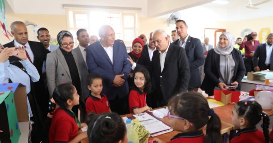 وزير التعليم يوجه بإطلاق أول مدرسة رسمية دولية "IPS" بالوادى الجديد.. صور 