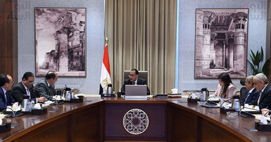 رئيس الوزراء: نتابع وندعم الشركات والمجموعات الصناعية والاستثمارية الكبرى