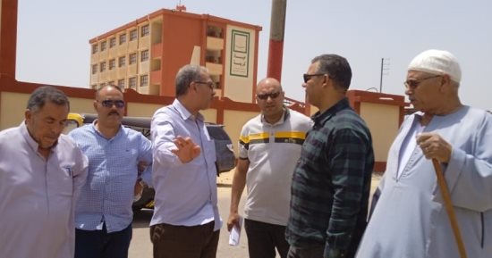 حملات نظافة وتطهير الصرف الصحى ومتابعة المشروعات الخدمية بمراكز كفر الشيخ