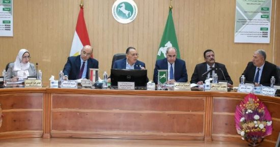 تنفيذي الشرقية يستعرض ملفات تقنين أراضى الدولة والتصالح ومنظومة المتغيرات المكانية