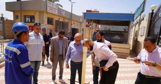 مياه الشرب بسوهاج تستقبل وفد الوكالة الأمريكية للتنمية الدولية.. صور 