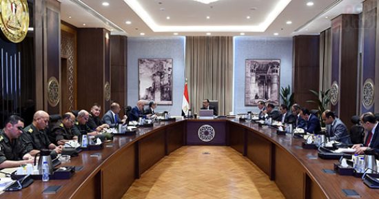 رئيس الوزراء يُوجه بالتوسع فى تصنيع العدادات مسبوقة الدفع والذكية محليا