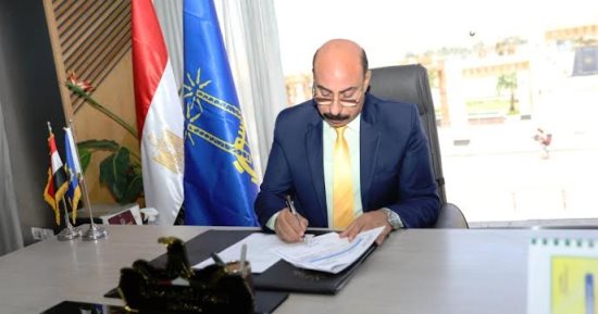 محافظ أسوان يعتمد نتيجة الشهادة الإعدادية بنسبة نجاح 75.83%