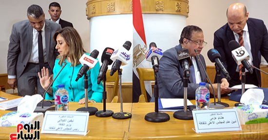انتهاء الجلسة الأولى من اجتماع الأعلى للثقافة بالتصديق على جدول الأعمال