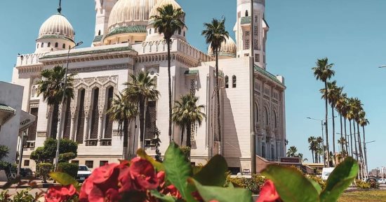 8 معلومات عن أكبر المساجد المطلة على المجري الملاحي لقناة السويس في بورسعيد.. صور