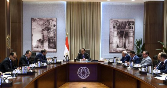 رئيس الوزراء يتابع موقف مشروعات المنطقة الصناعية ببورسعيد