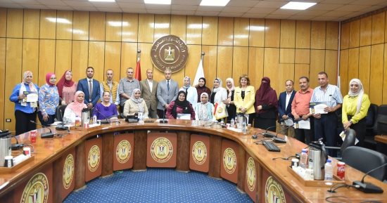 القوى العاملة: توزيع الموارد المالية بعدالة على الخدمات لتعزيز الحماية الاجتماعية