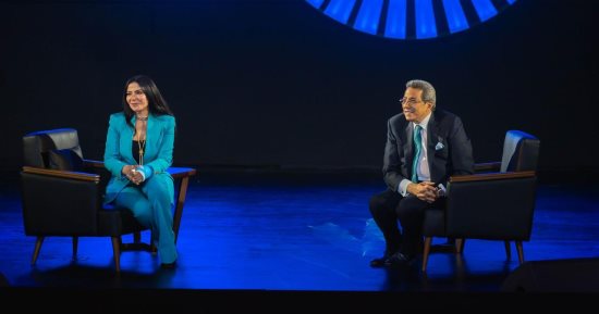WATCH IT تزيح الستار عن حلقة جديدة من برنامجها Sold Out بحضور منى ذكى