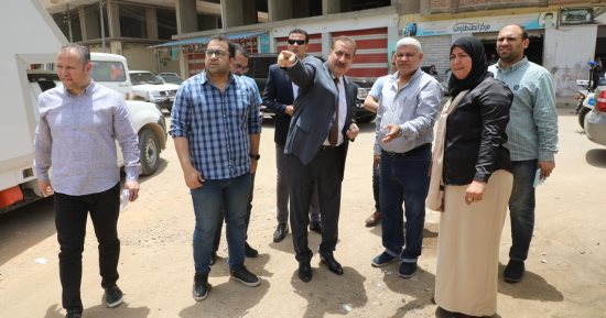 محافظ المنوفية يتفقد أعمال الرصف ويوجه بتخطيط المسارات المرورية