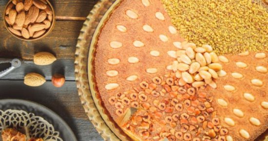 طريقة عمل البسبوسة بالبندق فى المنزل 
