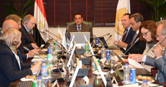 وزير التنمية المحلية يوجه بدعم الاستثمار بالمحافظات استجابة لتوجه الدولة 