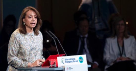 الدكتورة أمانى أبو زيد: أفريقيا فى وضع يمكنها من لعب دور مهم فى صناعة النقل