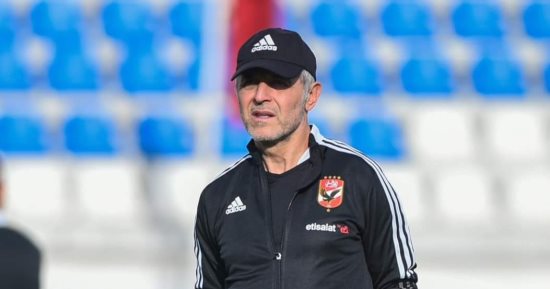 كولر يحاضر نجوم الأهلى بفندق الإقامة عن الوداد المغربى قبل النهائى
