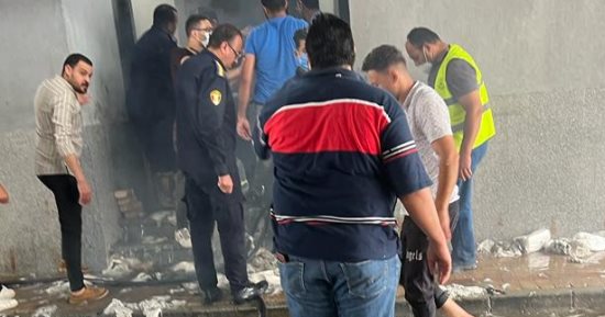 إصابة 4 أشخاص باختناق فى حريق مخزن المجمع الطبى بالإسماعيلية 