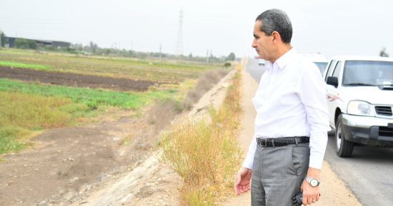 محافظ الغربية يتفقد قرى مركز قطور ويجازى رئيس الوحدة المحلية لقرية ابشواى الملق