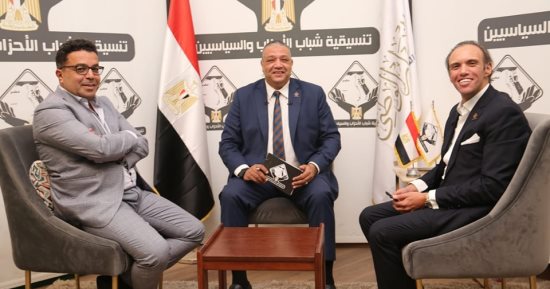 باسل عادل بمناظرة "التنسيقية": التمييز الإيجابى فى النظام الانتخابى يجب أن يكون لفترة زمنية محددة