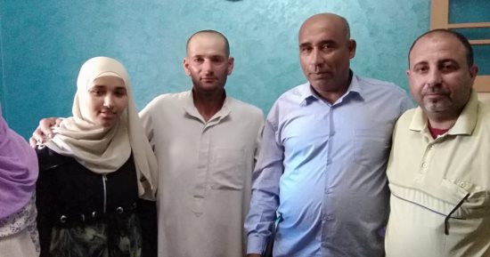 3 أوائل إعدادية من مدارس قلين بكفر الشيخ.. قرية حصة الغنيمى تحتفل بتفوق "منار وريواء".. الطالبات: الالتزام وطاعة الوالدين والصلاة والقرآن سر تفوقنا.. منار: أتمنى الالتحاق بـ"الصيدلة".. وريواء: أحلم بكلية الطب