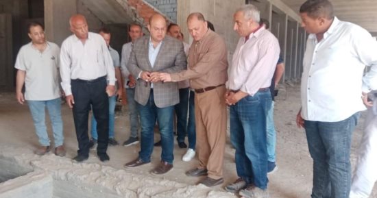 نائب محافظ الجيزة يتفقد مشروعات الخطة الاستثمارية للرصف والتطوير بالعياط