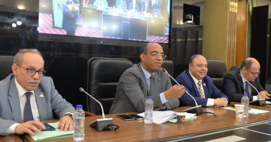 "صحة الشيوخ" توصى بتسهيل صرف أدوية أمراض الأورام من منافذ التأمين الصحى