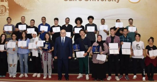 الخشت: تشجيع طلاب الجامعة على الاشتراك فى المسابقات المحلية والدولية