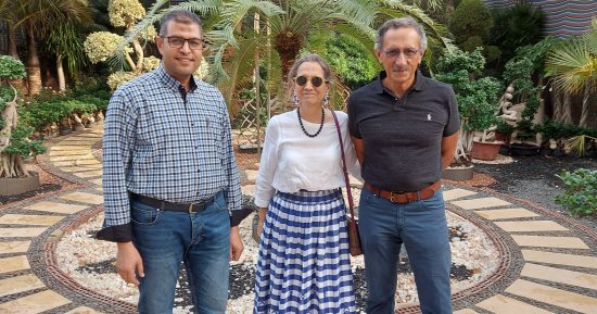 ‫سفيرة كولومبيا تبدى إعجابها بمعرض زهور الربيع في المتحف الزراعي.. صور