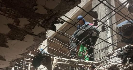 إزالة مخالفات بناء بأحياء المقطم والبساتين والمعصرة.. صور