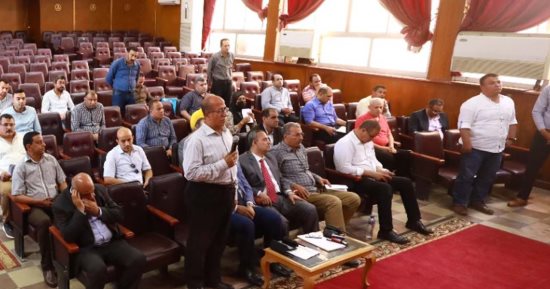 محافظ كفر الشيخ يناقش الخطة الاستثمارية ونسب تنفيذ المشروعات