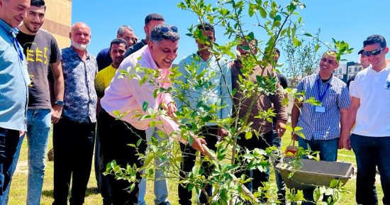 سكان مدينة المنصورة الجديدة يرافقون رئيس الجهاز للاحتفال باليوم العالمي للبيئة