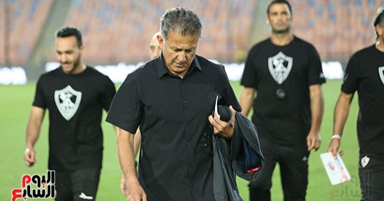 أوسوريو يجتمع بلاعبى الزمالك وتأهيل شلبى وسامسون وعواد قبل مباراة فاركو