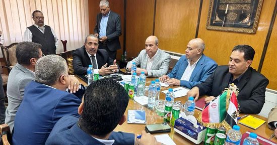 "صناعة النواب" تجرى جولة تفقدية داخل مصنع مصر إيران بالسويس.. صور