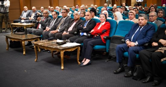 إعداد خطة ضمن مشروع إدارة تلوث الهواء بالتعاون مع البنك الدولى بتكلفة 200 مليون دولار